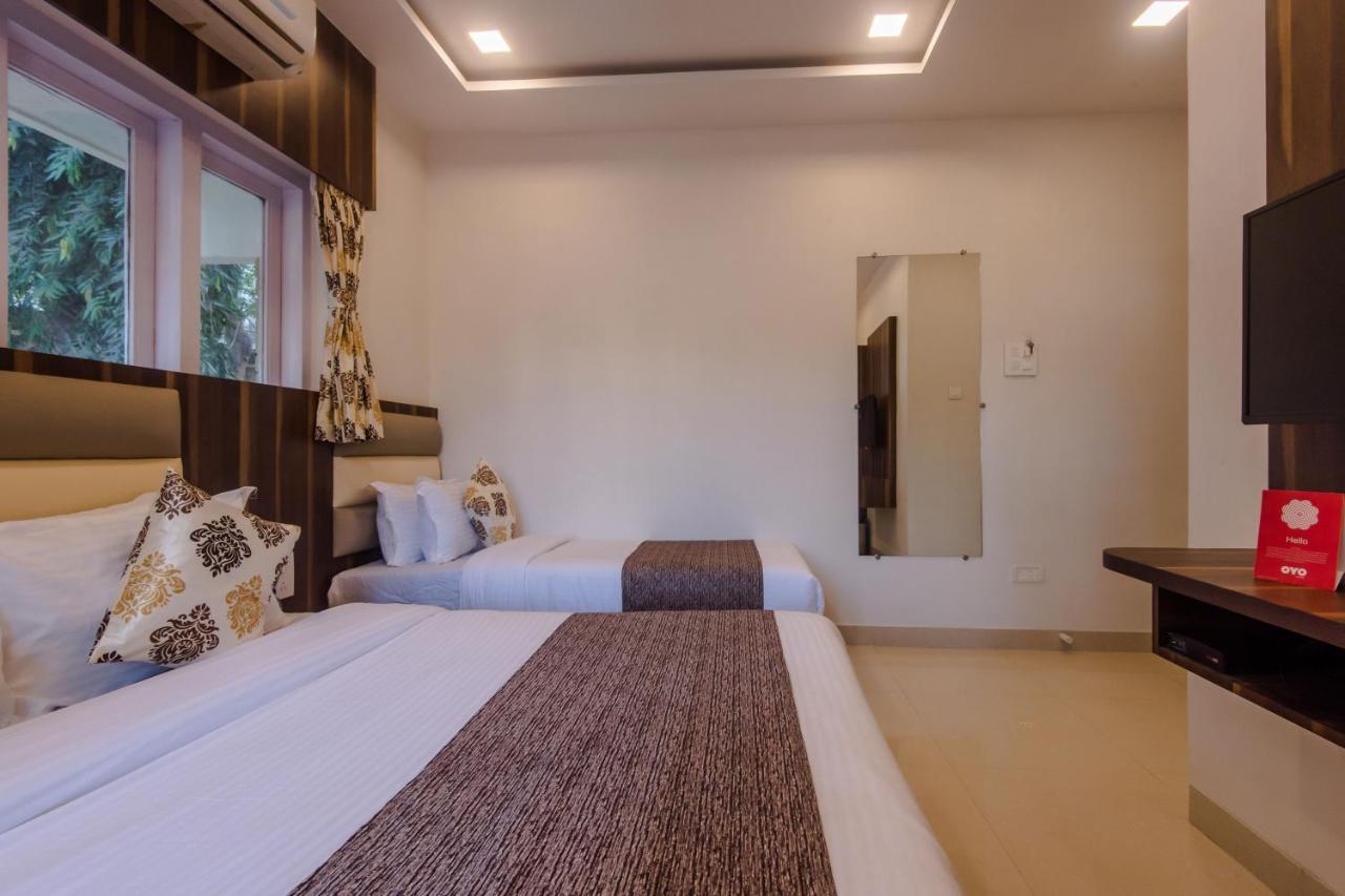 Hotel Golden Palms Mumbai Exterior photo